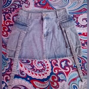 Stylish Denim Mini Skirt with Pockets